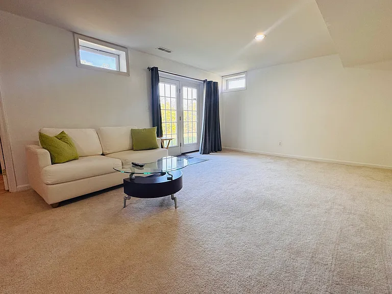 17754 Avenel Ln #BASEMENT — Photo 6