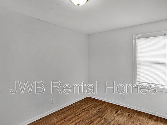 5th image of 1549 Francis St