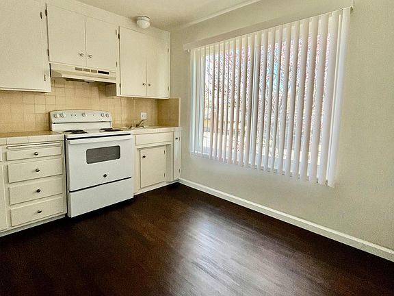 3rd image of 2095 Lincoln Ave #43