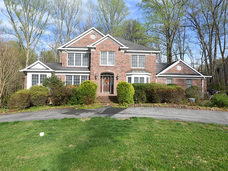 13576 Highland Rd — Photo 78