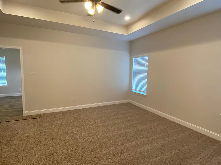 2202 Jones St — Photo 17