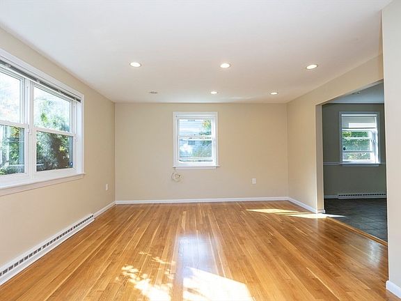 4th image of 210 E Central St #210