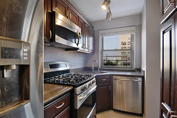 Sold by Corcoran | media 2