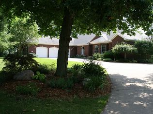 213 S Barrington Dr, Hampton, IL 61256