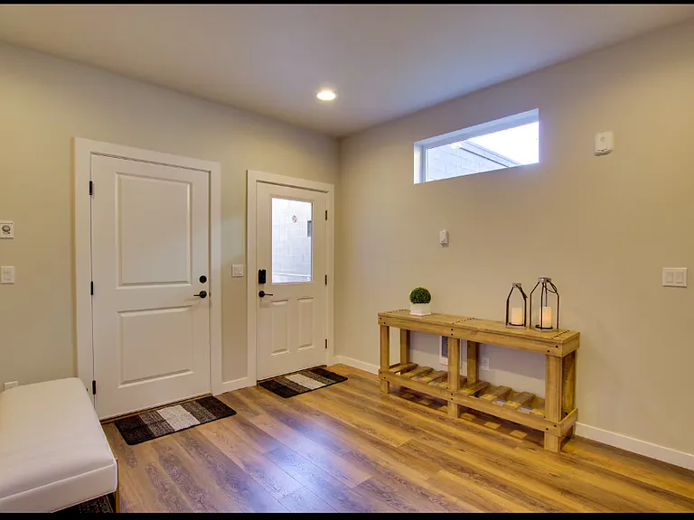 210 Tyler Ln #101 — Photo 3