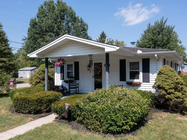 302 E Osborne St, Bethel, OH 45106