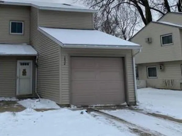 1832 28th St NW, Rochester, MN 55901
