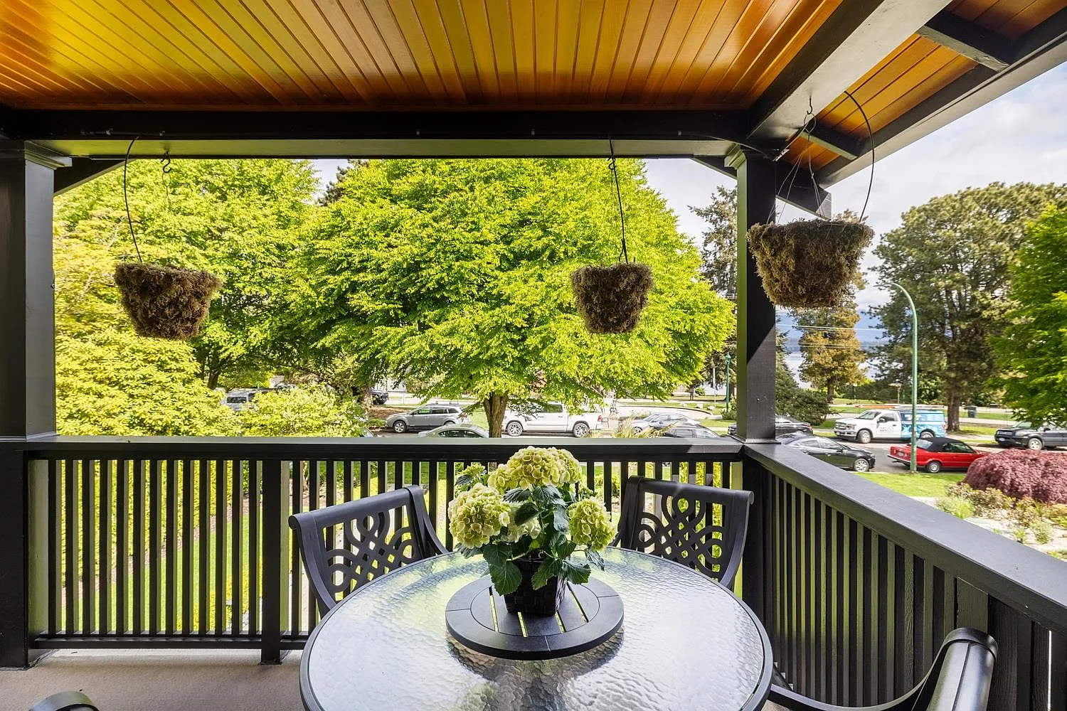 1 bed, 1300 sqft, $8,000 — Photo 3