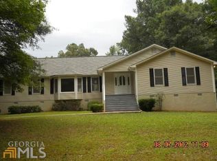 12070 Hutcheson Ferry Rd, Chattahoochee Hills, GA 30268