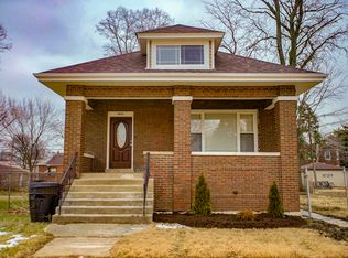 9825 S Winston Ave, Chicago, IL 60643