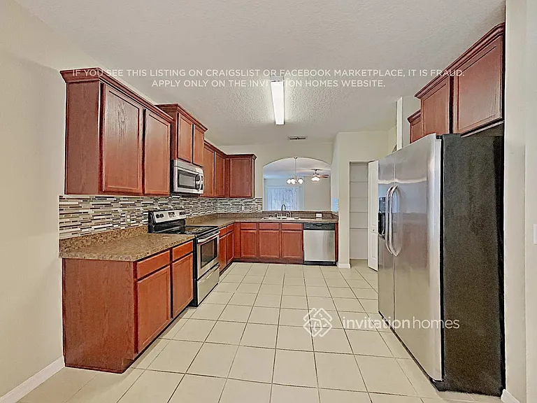 101 Daigledog St — Photo 6