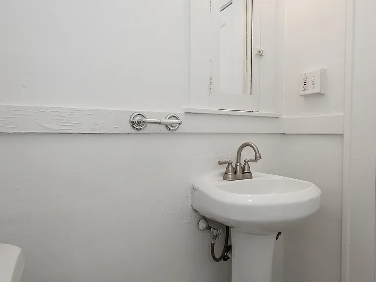 1027 Washington Street — Photo 26