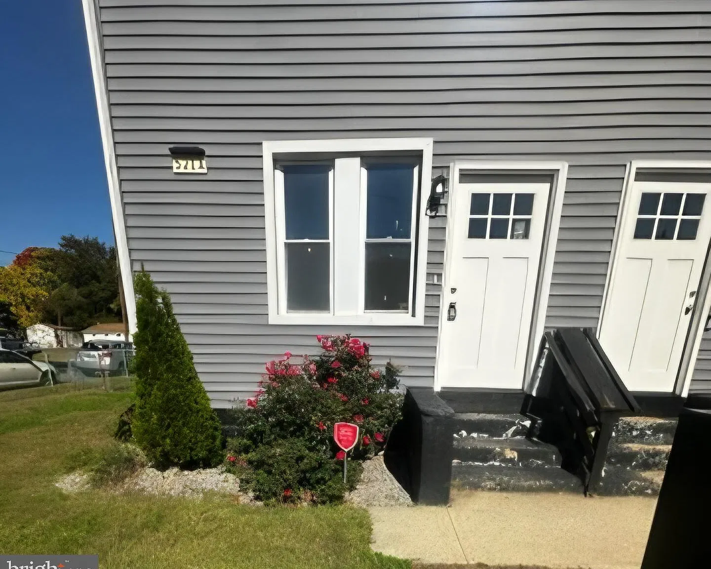 2 bed, 1.0 bath, 1660 sqft, $1,800 — Photo 1