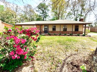 517 Dyson St, Fairhope, AL 36532