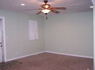 5653 Kellys Creek Rd, Charleston, WV 25312