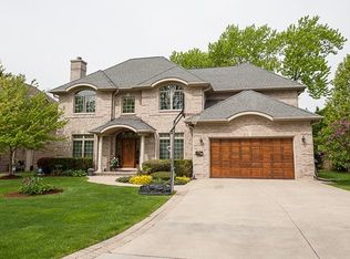 1530 Brandon Rd, Glenview, IL 60025