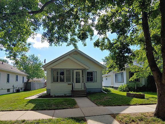 2nd image of 347 21st Ave N