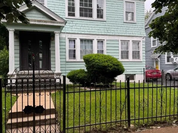 33 Grumman Ave, Newark, NJ