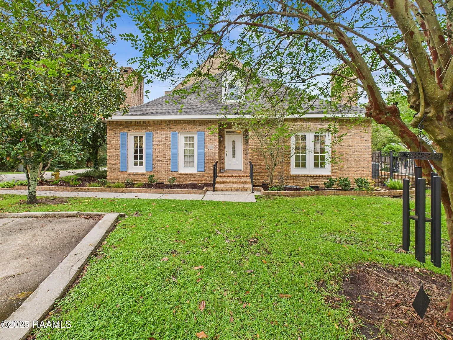 2 bed, 1912 sqft, $2,000 — Photo 3