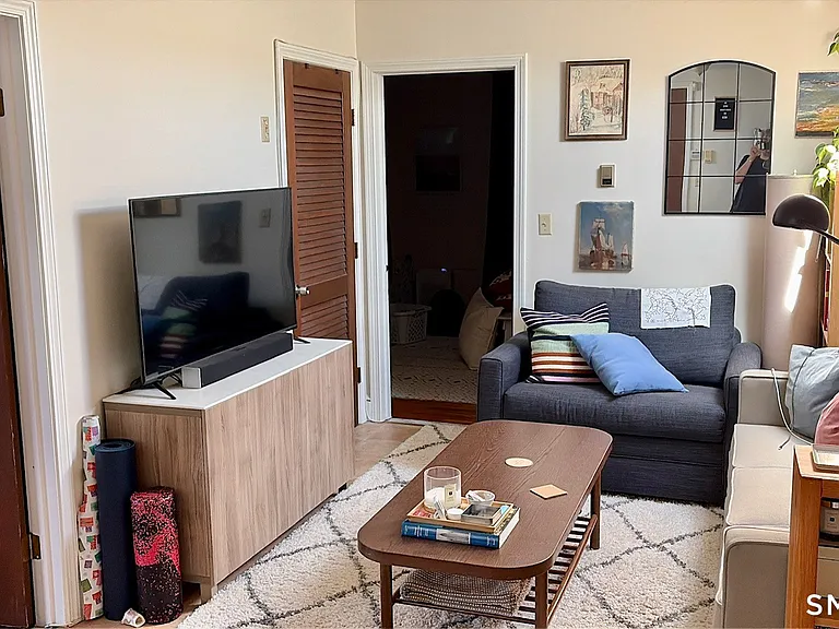 771 Orange St #3 — Photo 4