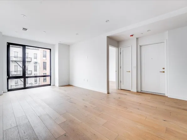 418 Monroe Street image 9 of 36