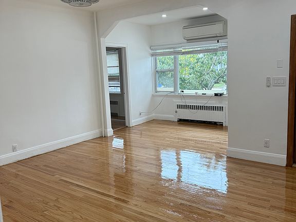 3rd image of 186-15 104th Ave #1