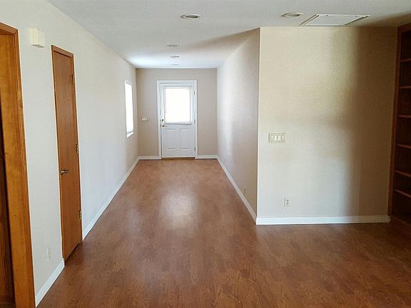 5th image of 15047 Wildflower Ln