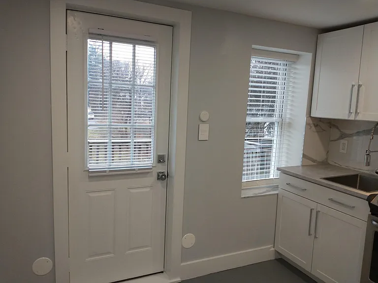 231 S Locust St #3 — Photo 12