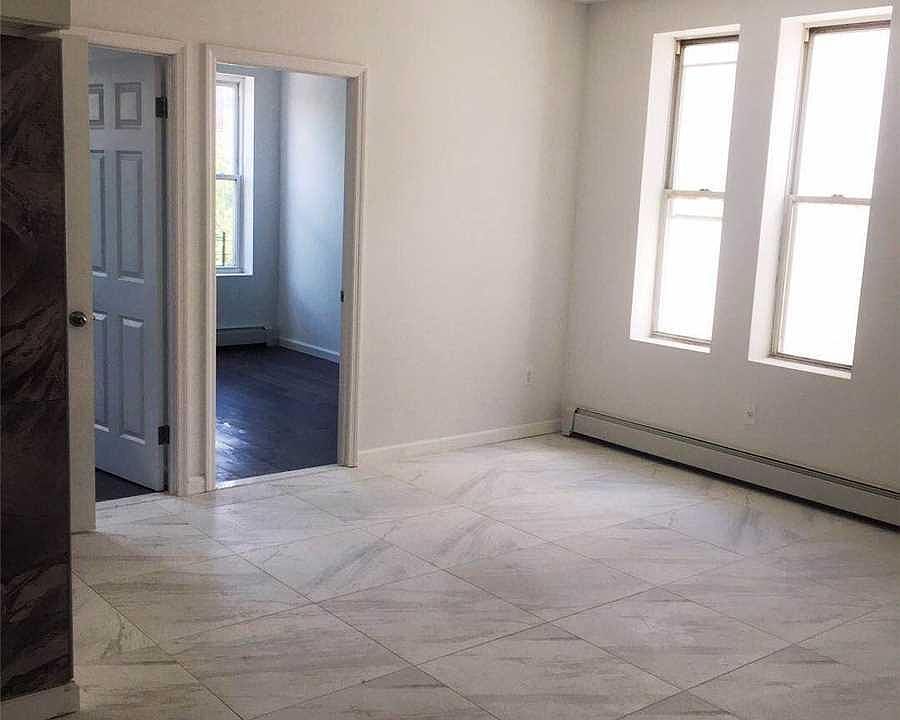 2nd image of 2643 96th St