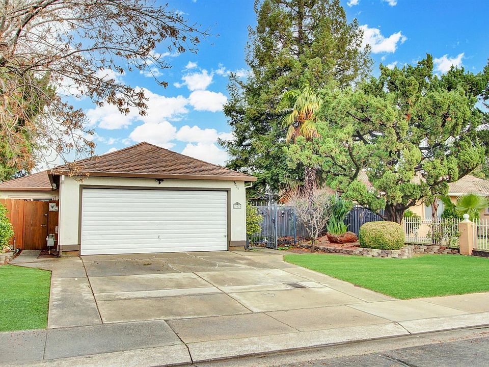 1st image of 2025 Knickerbocker Dr #D