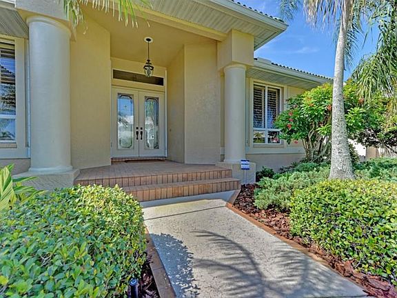 2nd image of 2801 Deborah Dr