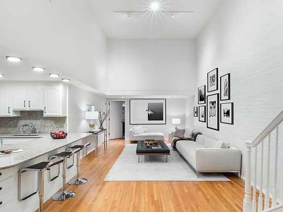 2nd image of 81 White St APT 1E