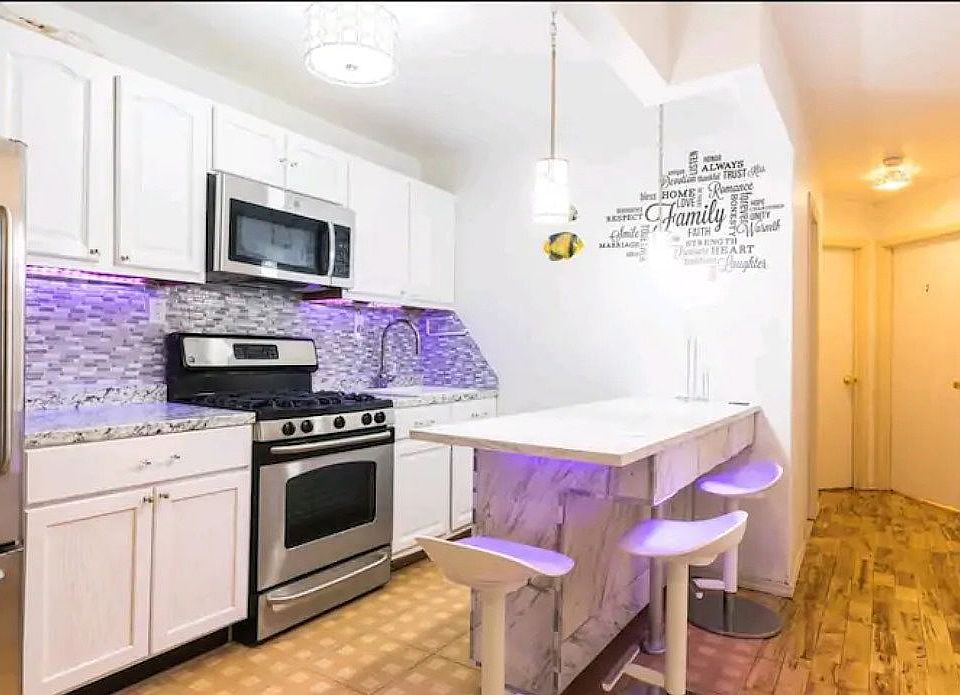 1st image of 620 Willoughby Ave APT 1