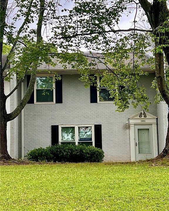 1st image of 1091 Eastview Cir NE #5