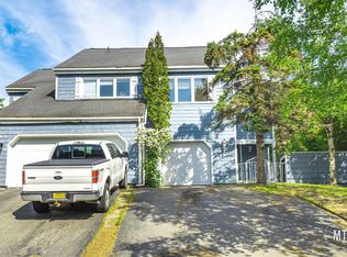 10641 Commodore Dr, Anchorage, AK 99507