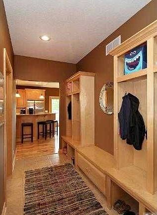 3rd image of 846 Wyldwood Ln