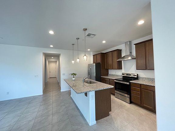 3rd image of 33233 N 132nd Ave