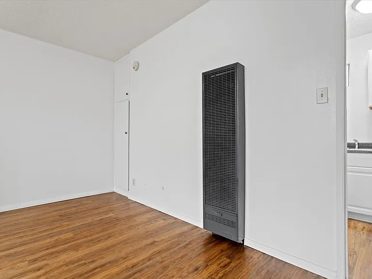 749 Garland Ave — Photo 31