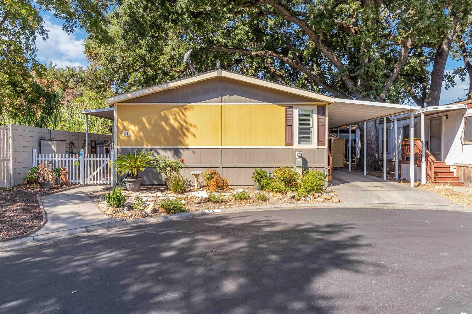 1399 Sacramento Ave Unit 21 photo 1