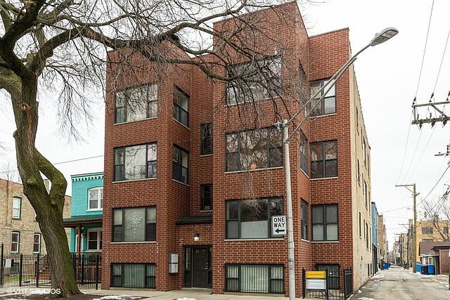 1st image of 3224 W Le Moyne St APT 3W