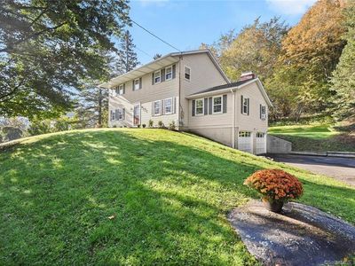 30 East Gate Road, Danbury, CT, 06811