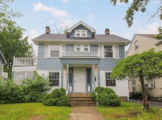 2397 S Taylor Rd, Cleveland Heights, OH 44118