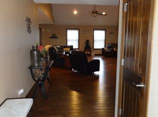 745 Lexie Ln, Carthage, MO 64836