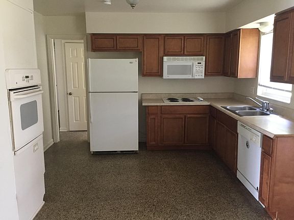 5th image of 2610 Aloma Ave