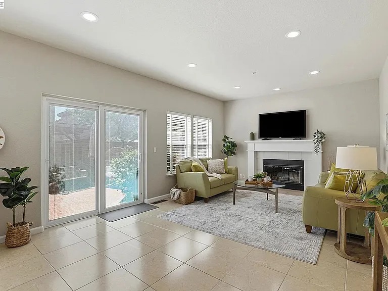 780 Avante Pl — Photo 13