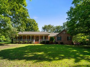 6952 Greenbrier Cemetery Rd, Greenbrier, TN 37073