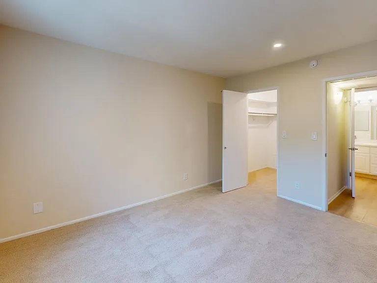Villa Bonita Apartments — Photo 16