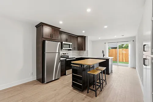 Floor plan 3911 Solano Ave
