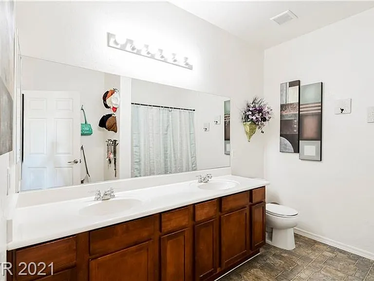 6868 Sky Pointe Dr #2051 — Photo 19