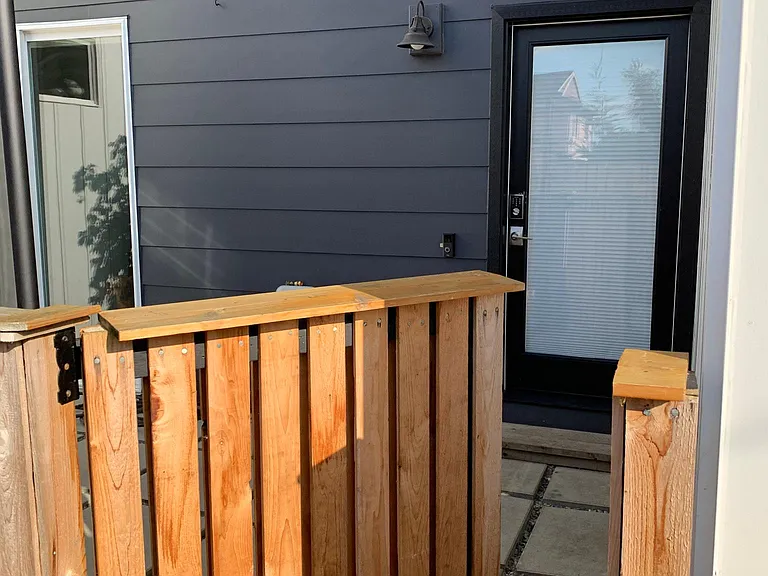 3422 Renton Pl S — Photo 33